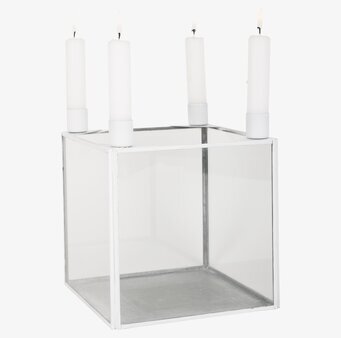 Bild av elegant rektangulär ljuslykta med stearinljus