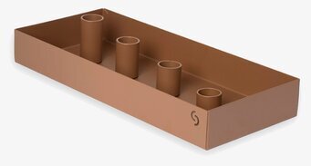 Bild av brun rektangulär ljusstake med fyra hållare