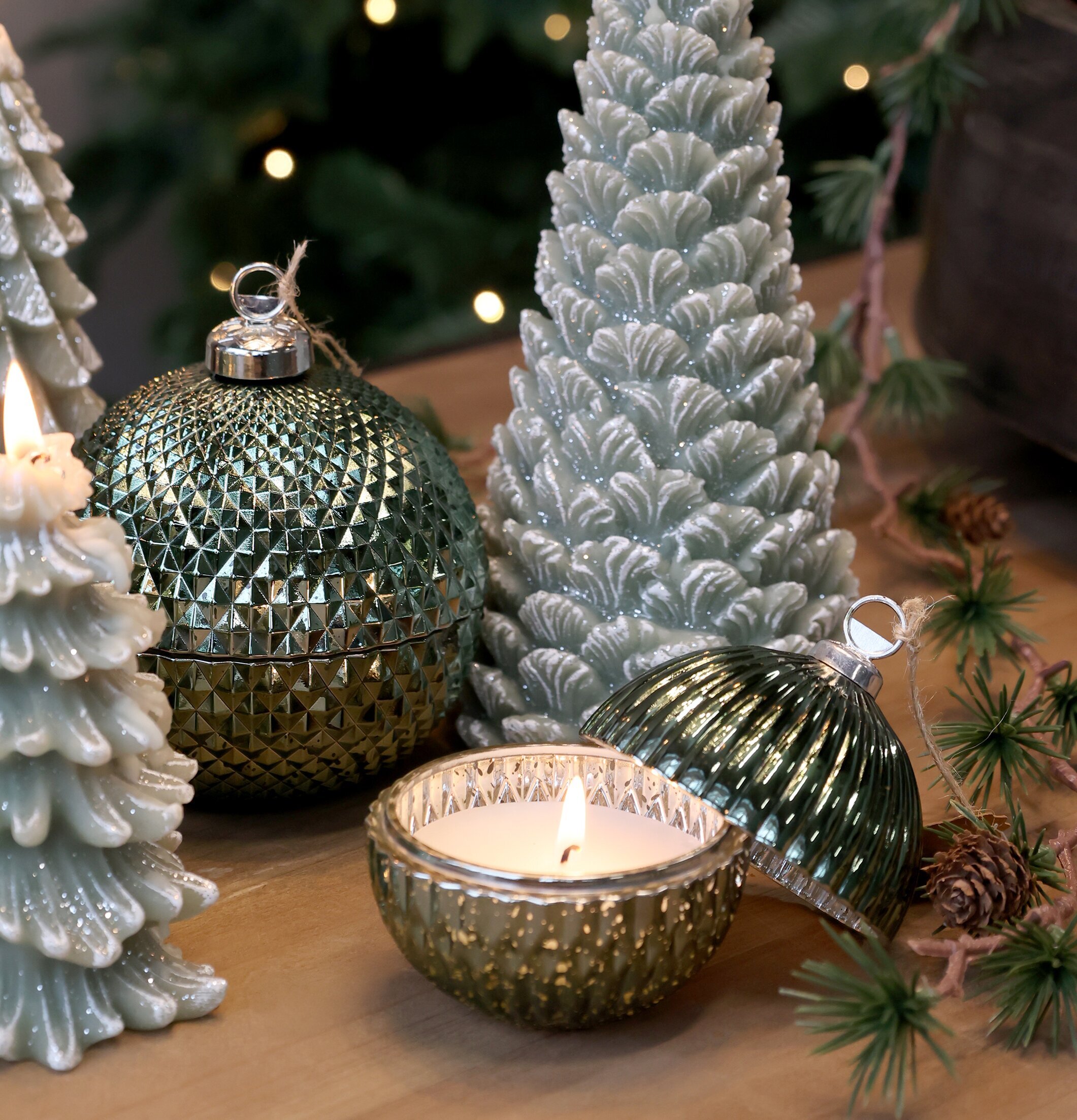 Ljus Julkula Mossgrön Liten Chic Antique Stearinljus Värmeljus