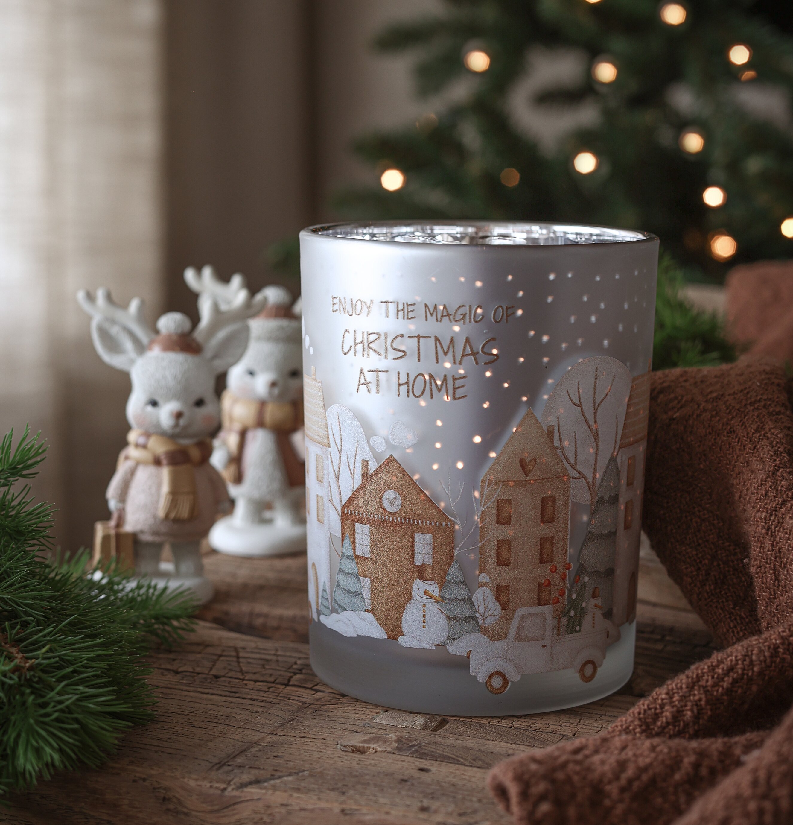 Enjoy The Magic Of Christmas At Home - Majas Cottage Lyktor Endless Light Ljuslyktor