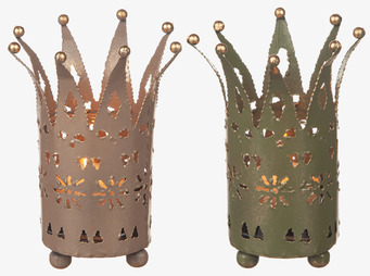 Bild av två hamrade ljuslyktor i kronform med blommönster