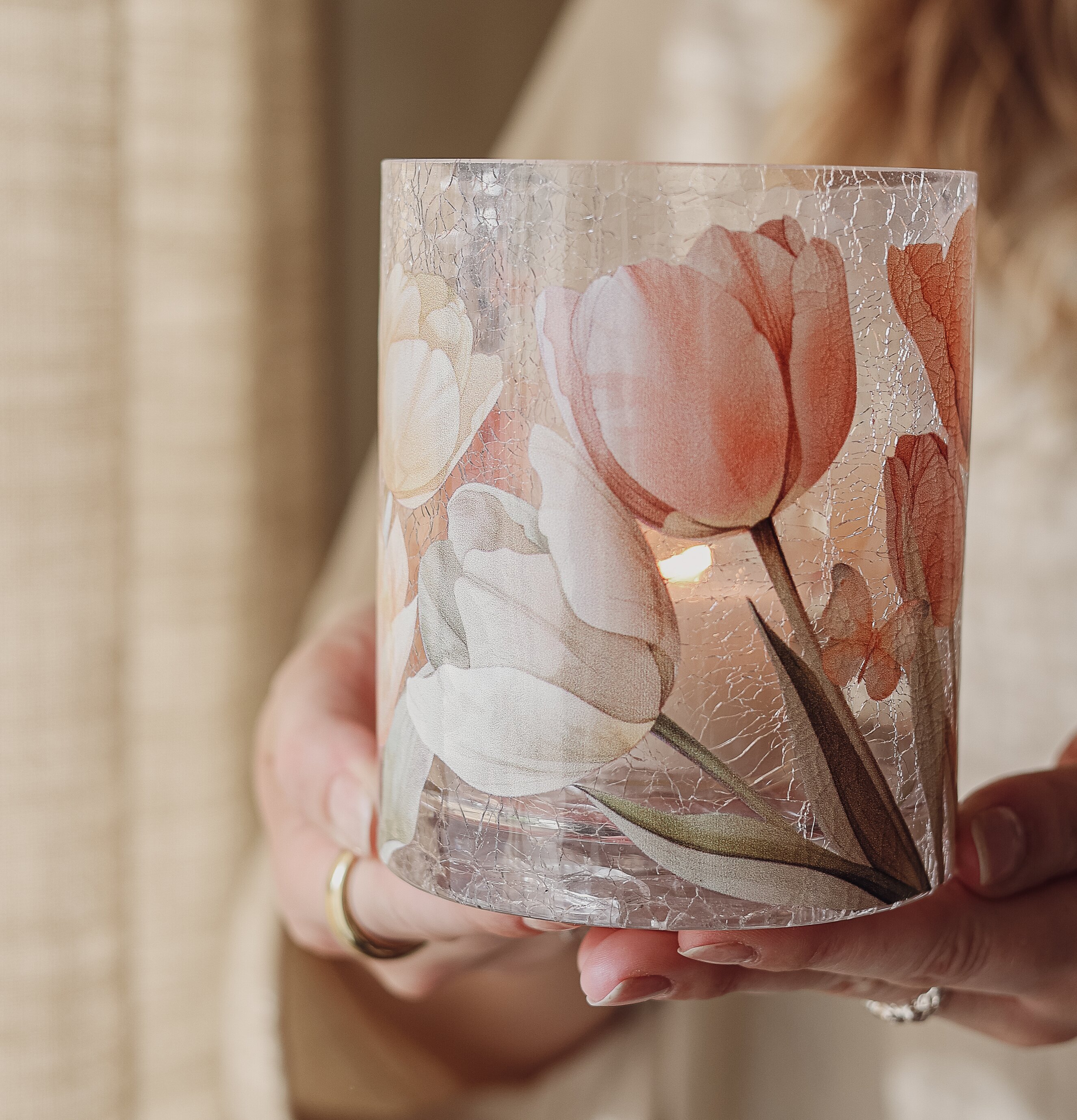 Ljuslykta Tulips 10x12cm Majas Cottage Lyktor Endless Light Ljuslyktor