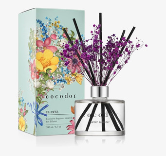 Foto: Doftpinnar med lavendeldoft och blomsterbox 200ml