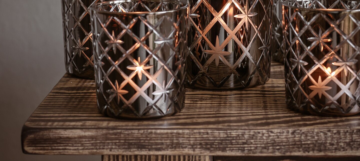 Majas Cottage Ljuslykta Smokey Elegance Stor Mellan Liten Lyktor Endless Light Ljuslyktor