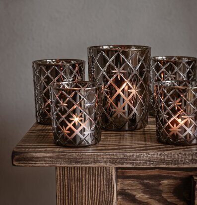 Majas Cottage Ljuslykta Smokey Elegance Stor Mellan Liten Lyktor Endless Light Ljuslyktor
