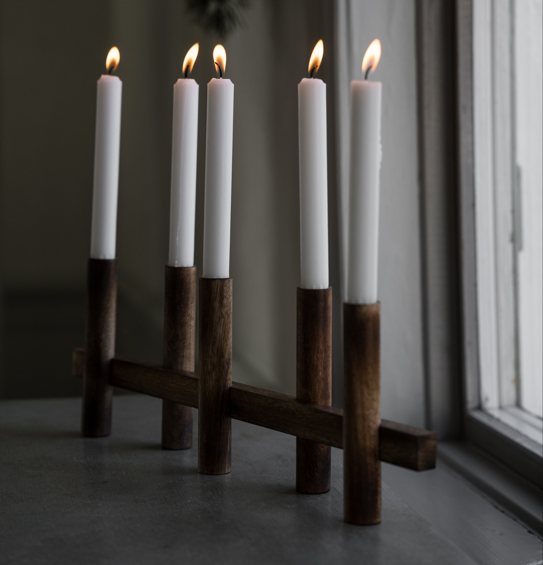 Adventsljusstake 5 Ljus Mörkt Trä Ernst Ljusstakar Adventsstakar Ljushållare Ljushyllor