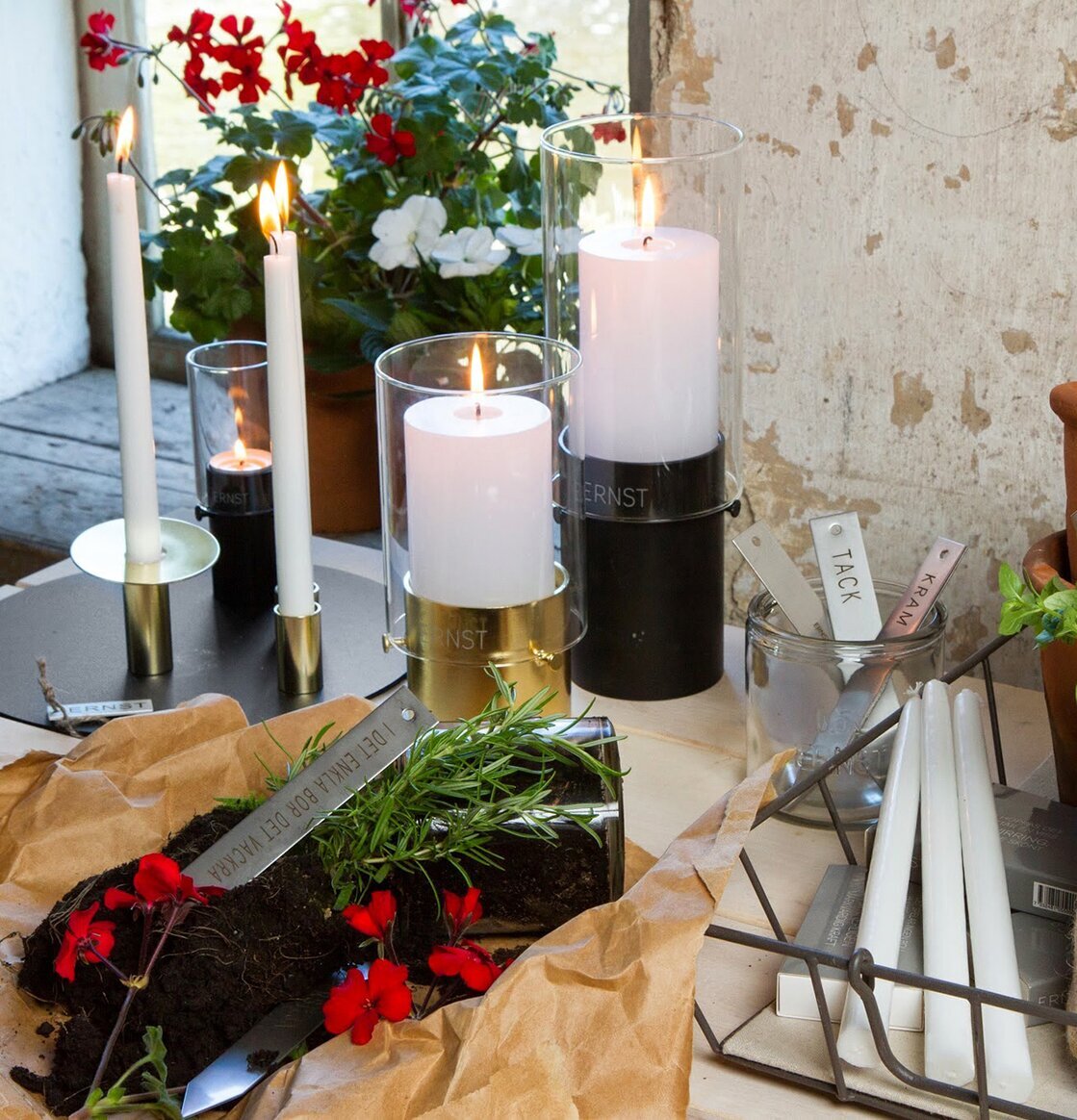 Ljusstump Låg Vit från Ernst i rustik och hemtrevlig miljö