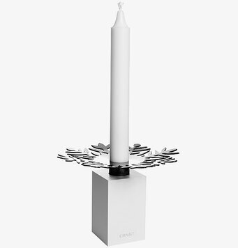 Bild av elegant ljusstake med modern design och stil