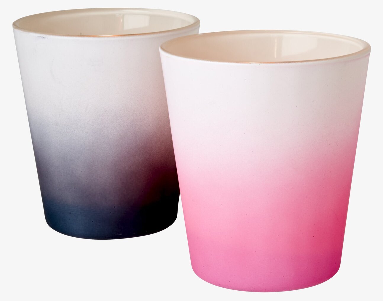 Bild av två stilfulla ljuslyktor med ombre-effekt