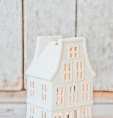 Bild av elegant ljuslykta i keramik med harmonisk design