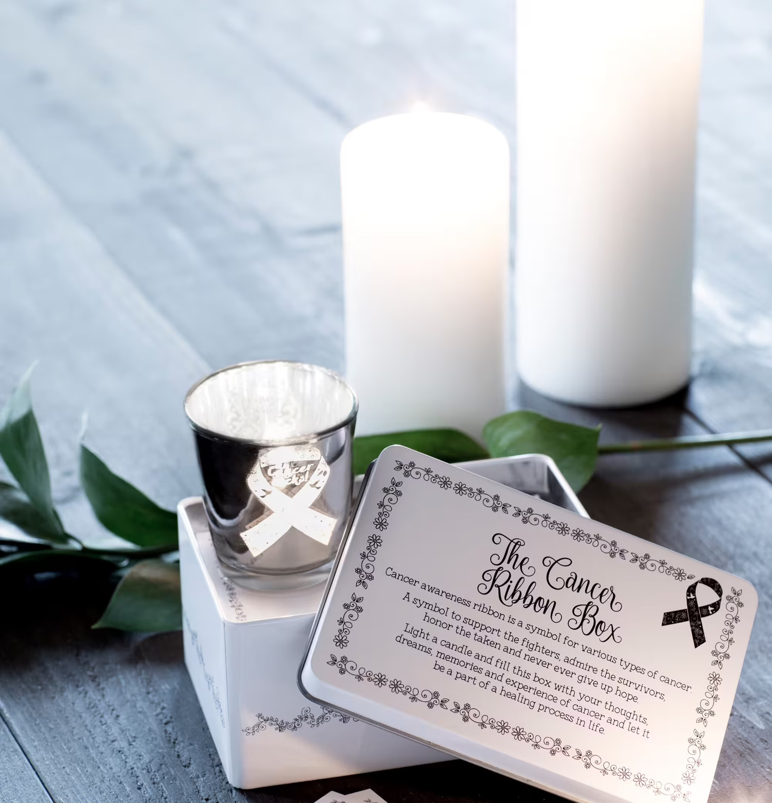 Bild av ljuslykta med harmonisk och symbolisk design