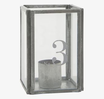 Bild av kvadratisk ljuslykta i zink med nummer tre